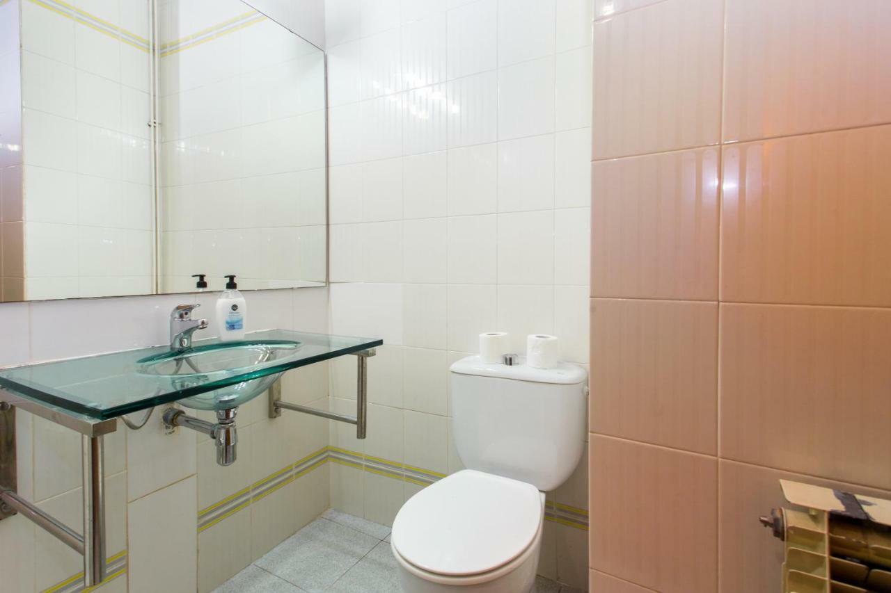 Friendly Rentals Rambla Flower Barcelona Exterior foto
